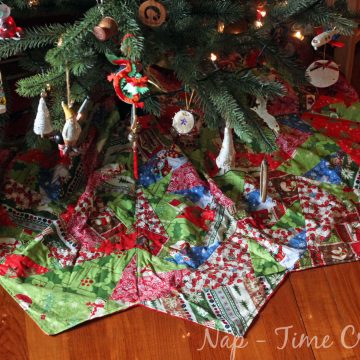 Christmas tree skirt - paper pieced quilting