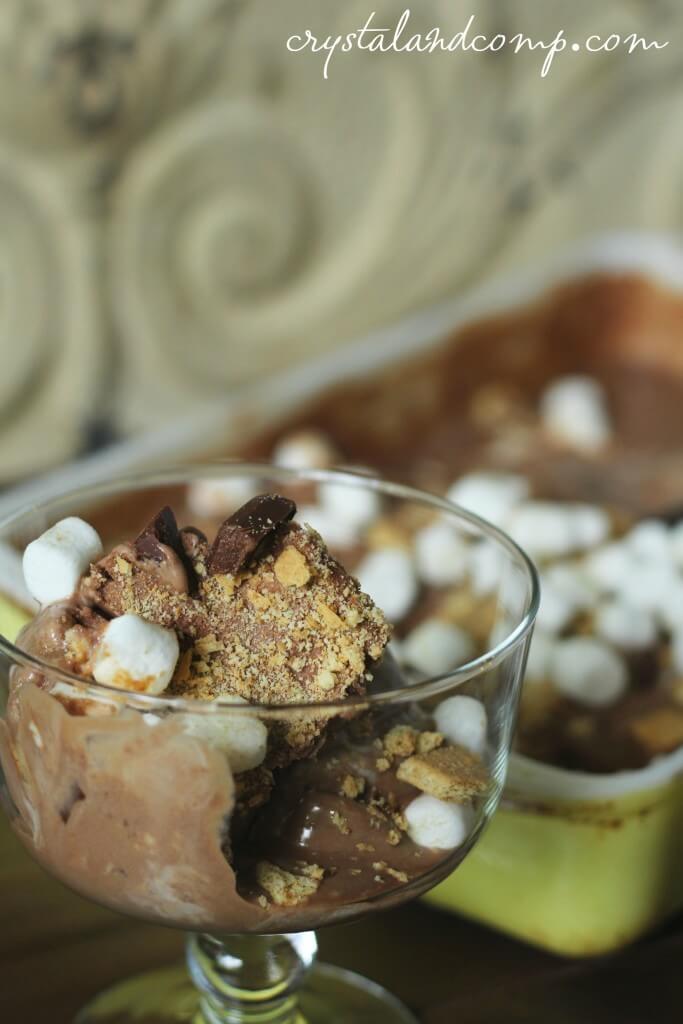 smores-ice-cream-without-a-machine--683x1024