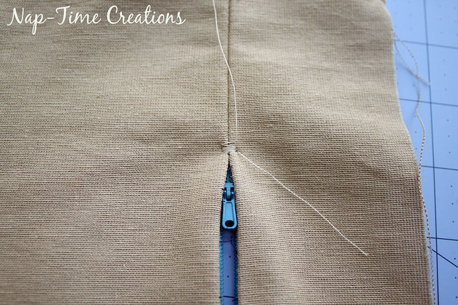 zipper throw pillow tutorial