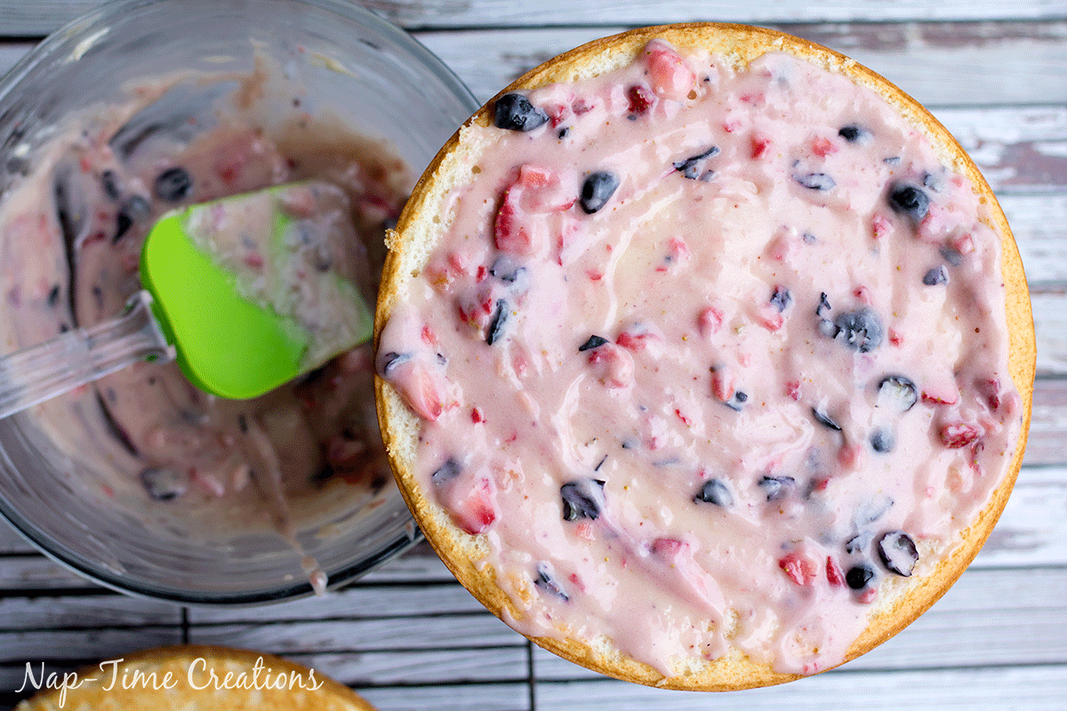 cream-cheese-berry-frosting_16