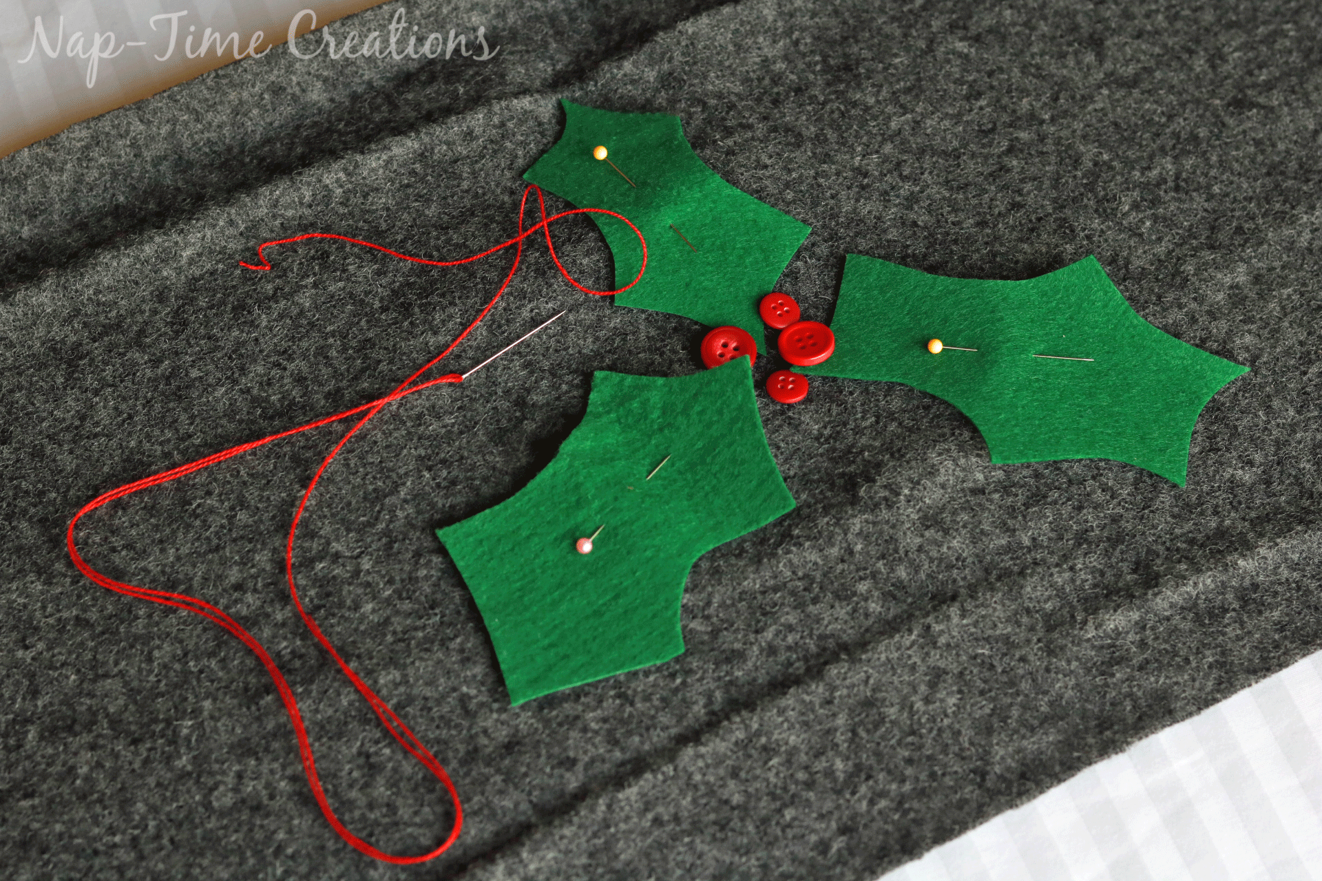 christmas-felt-table-runner-1