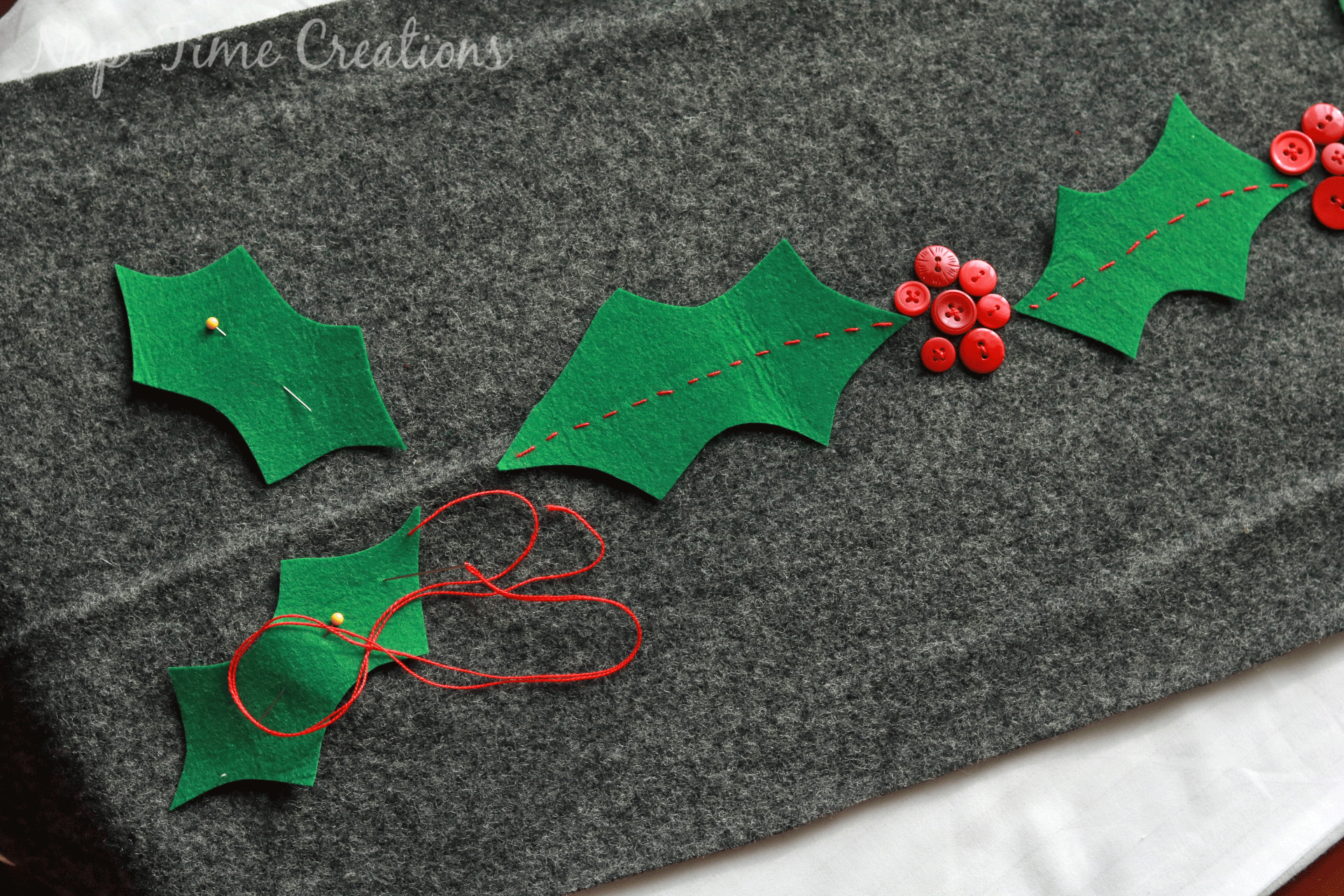 christmas-felt-table-runner-3