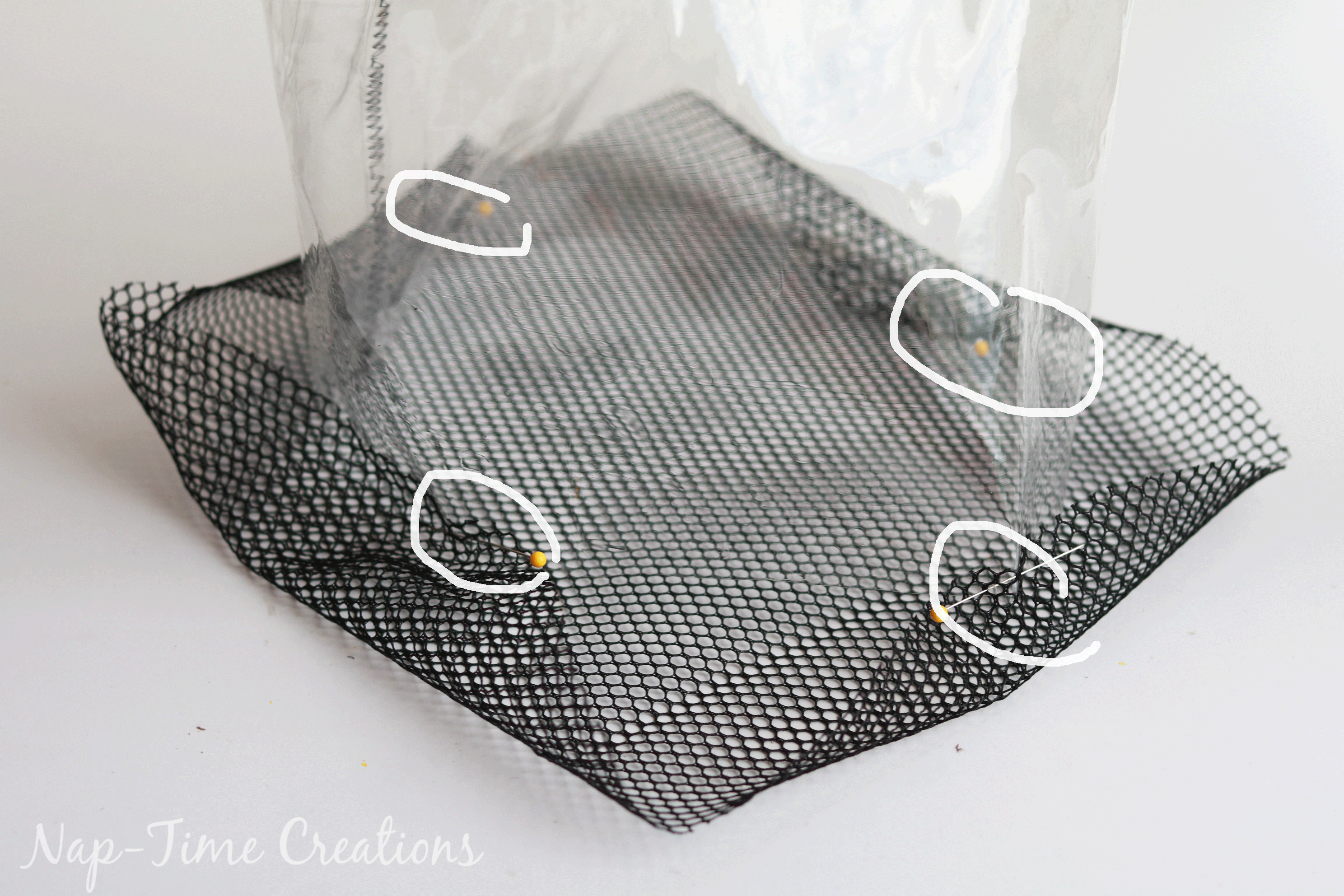 easy-duplo-organization-with-diy-bags-15