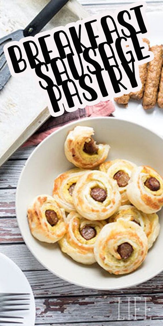 I love easy breakfast options as I don't want to get up early. These puff pastry breakfast rolls are easy and delicious. I made these puff pastry rolls wtih sausage and eggs for a tasty breakfast puff pastry meal. 