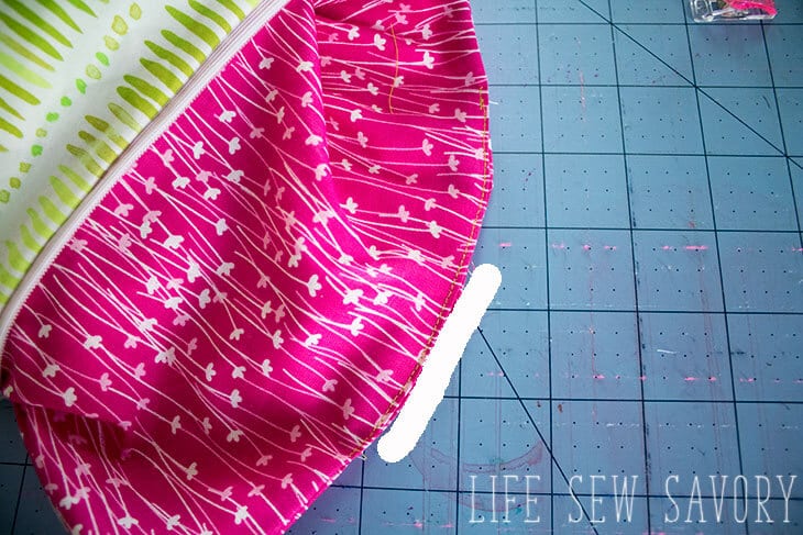 how to sew a zipper pouch