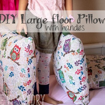 Giant floor pillows DIY