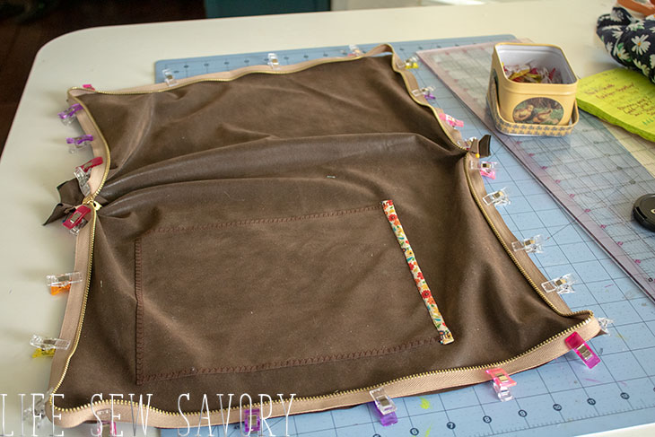 DIY laptop sleeve sewing tutorial