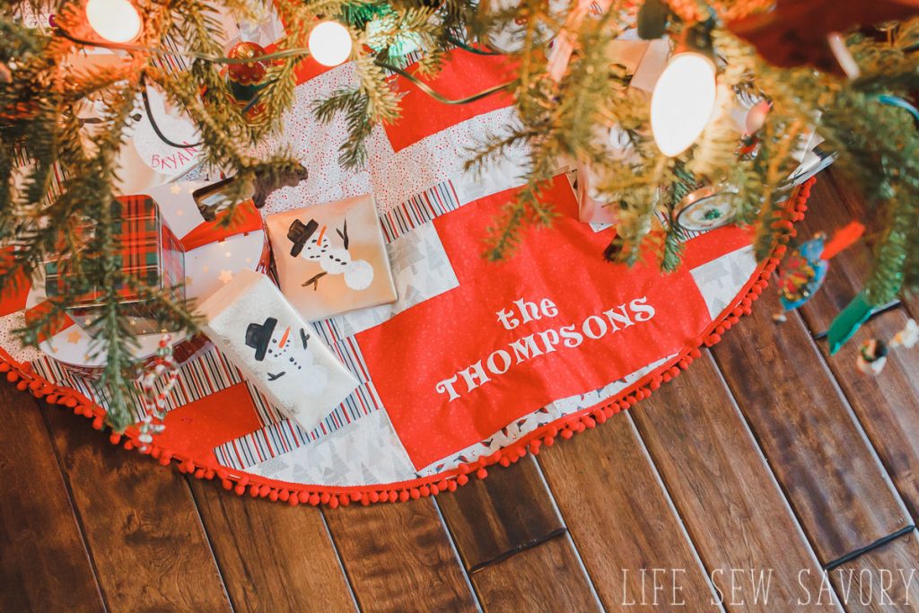How to Make a Christmas Tree Skirt