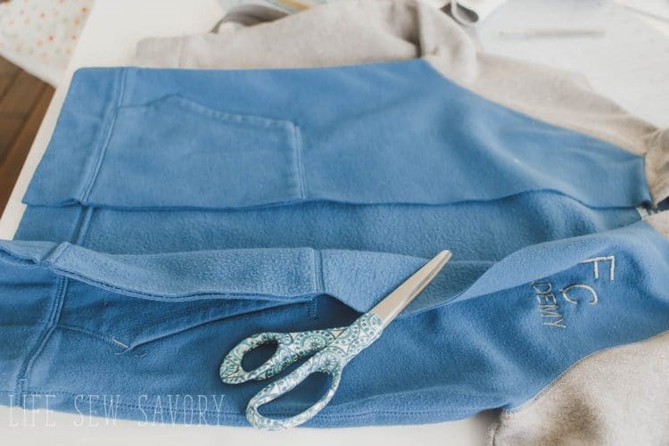 Add a zipper to a sweatshirt Life Sew Savory
