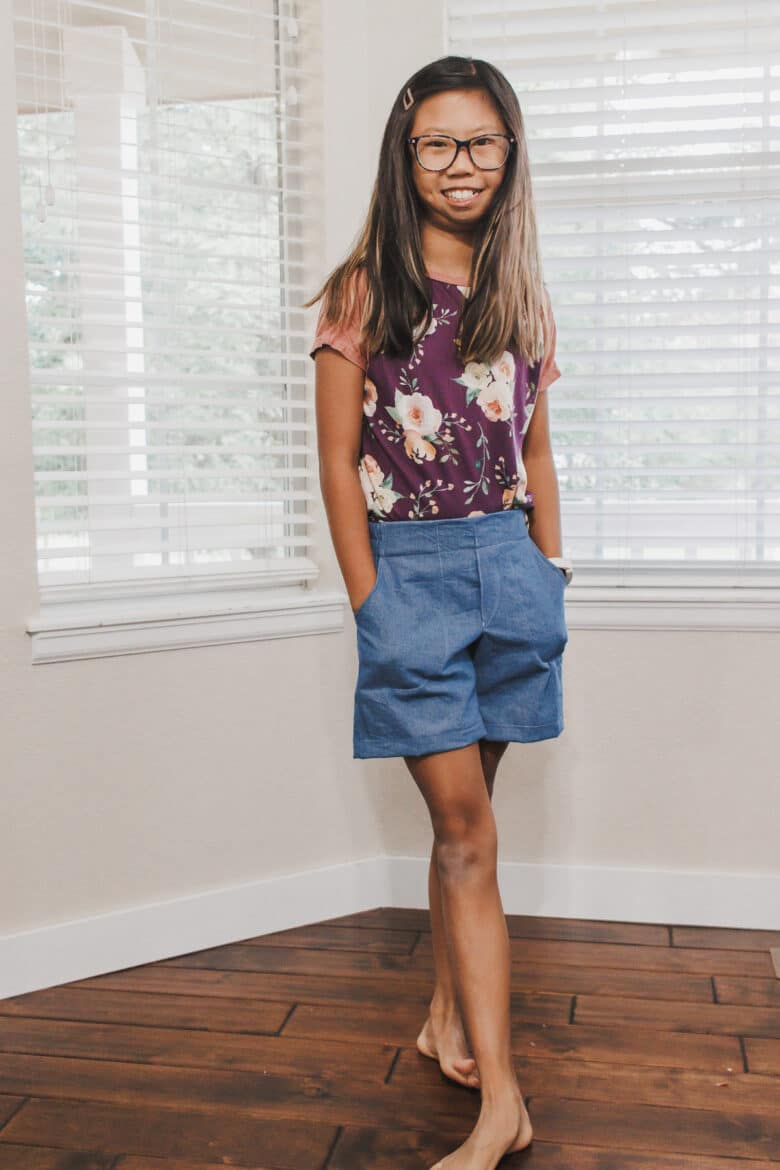 Bermuda shorts pattern for girls - free sewing pattern