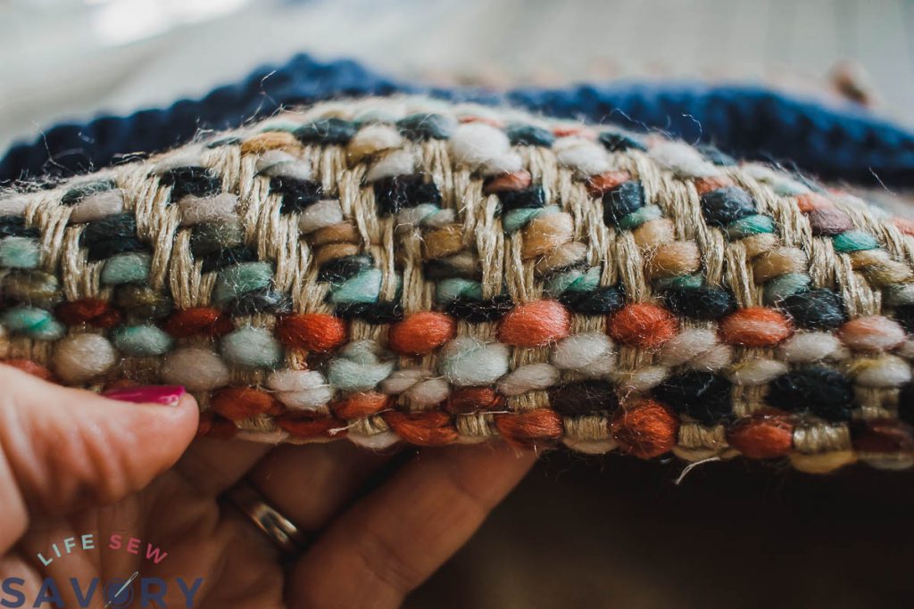can't see stitching on bag