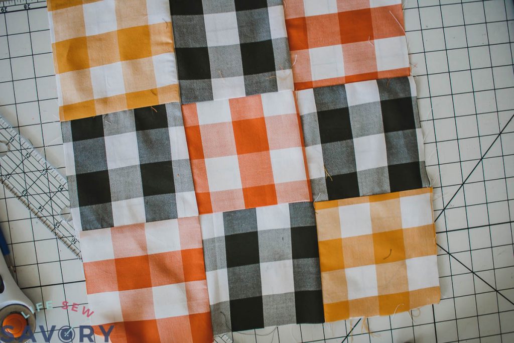 finished front of the fall pillow