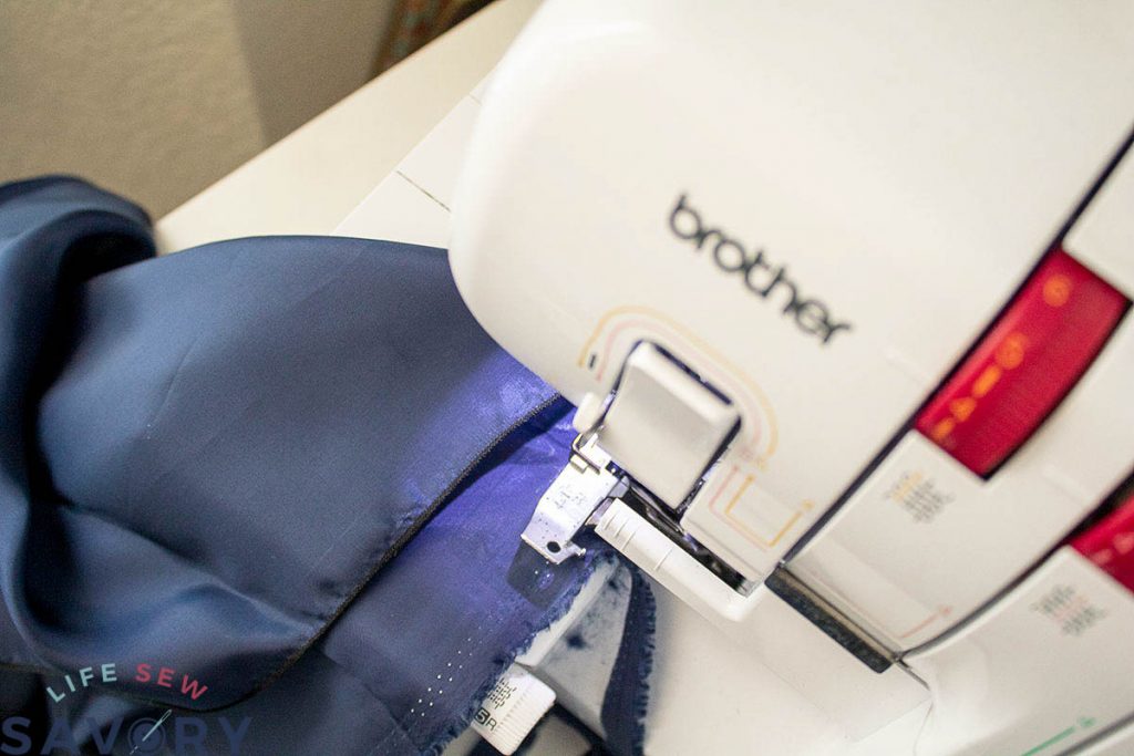 finish raw edge of liner