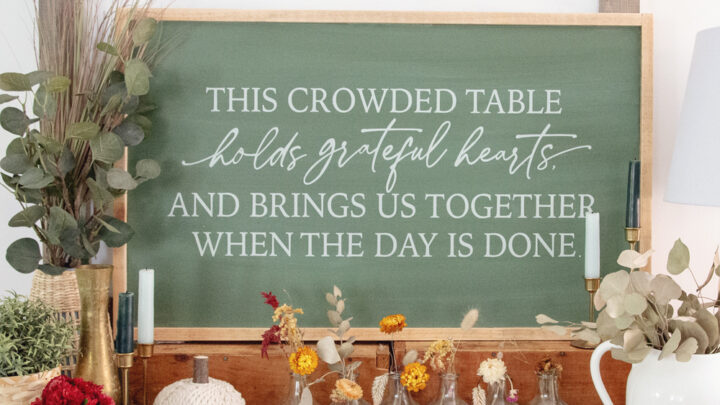 Image for crowded table sign