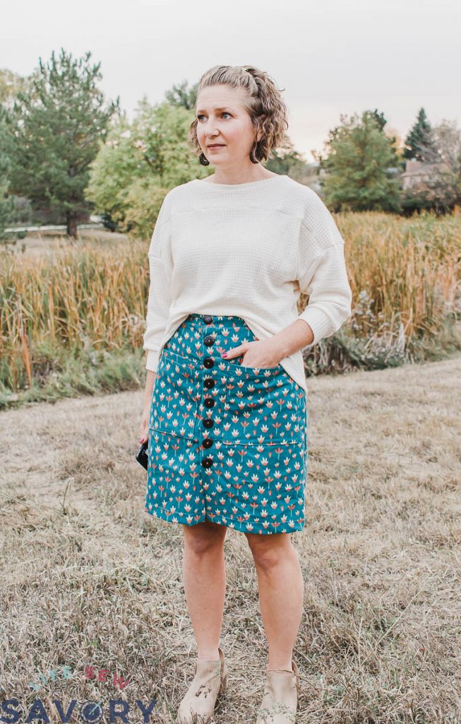 free skirt pattern in corduroy for women
