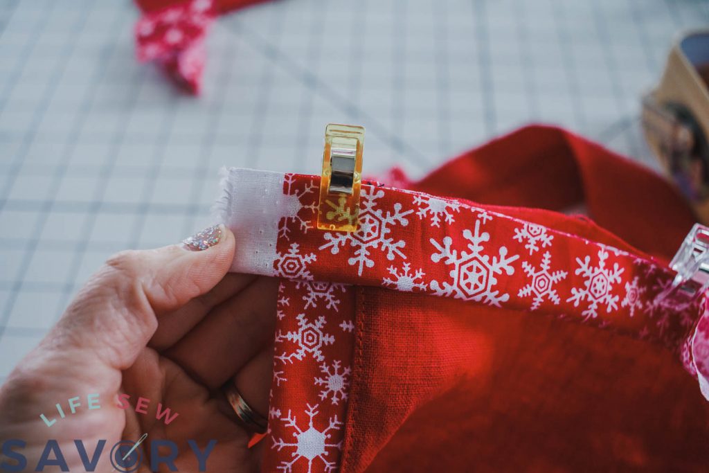 how to sew a christmas apron