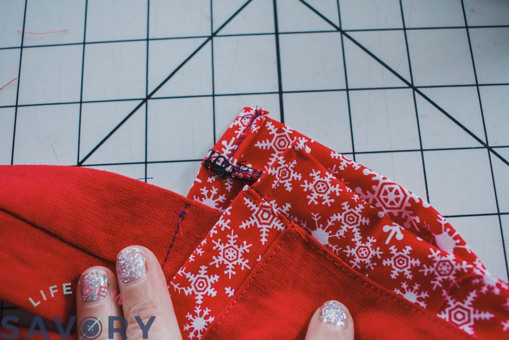 finish the corners of the apron
