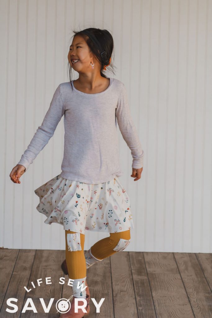 adding a skirt to leggings