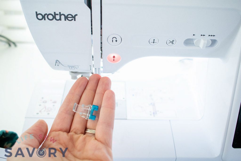 button sewing foot