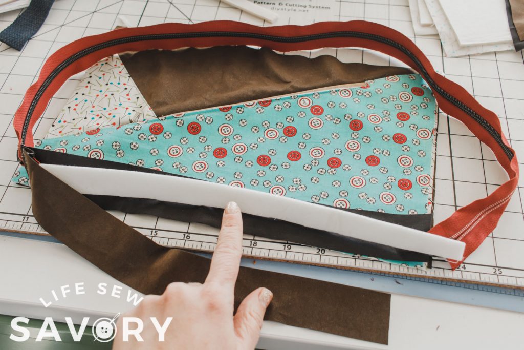 measure zipper around case