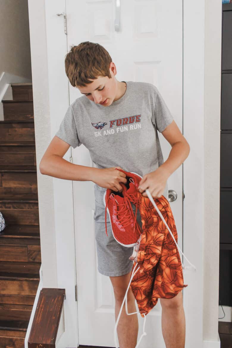 cinch sack for basketball shoes