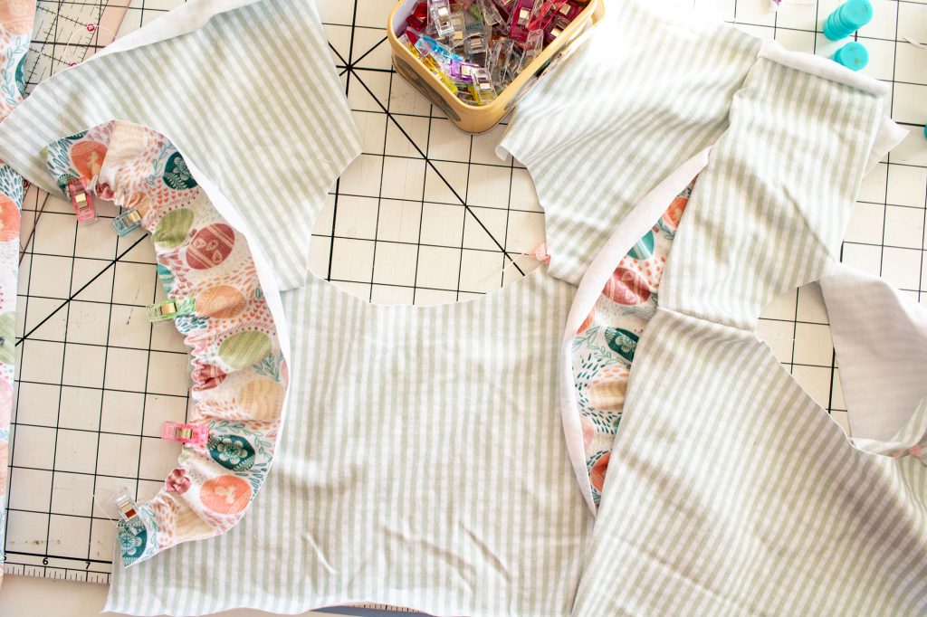 make sure sleeves are facing same direction