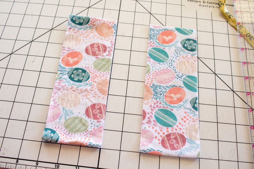 cut fabric for sleeves