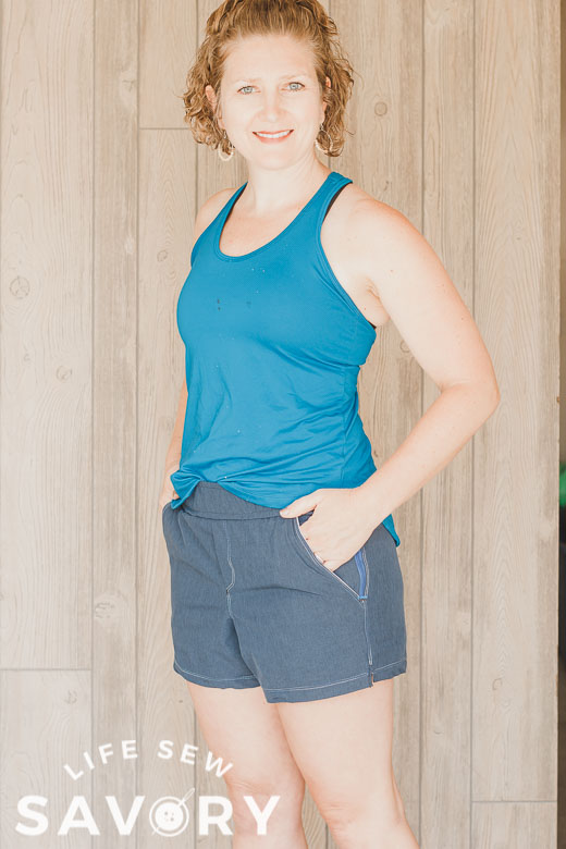 free sewing pattern stretch woven shorts