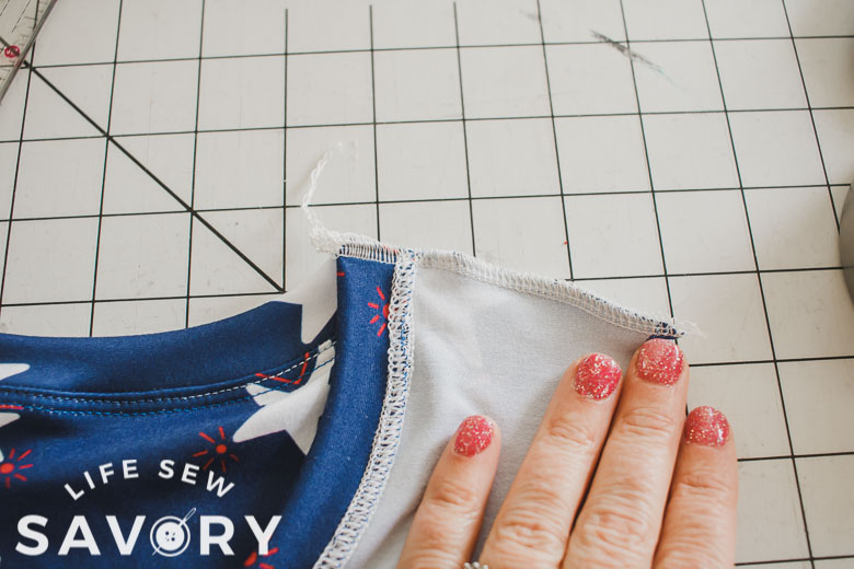 sew other shoulder saem