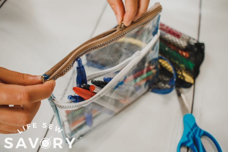 mesh and vinyl pencil case sewing tutuorial