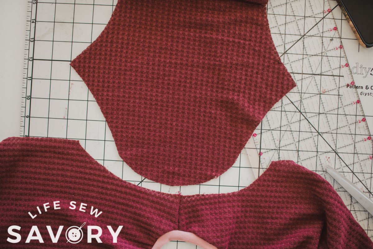 slash and spread sleeve hack. sleeve must be gathered to fit shoulder opening