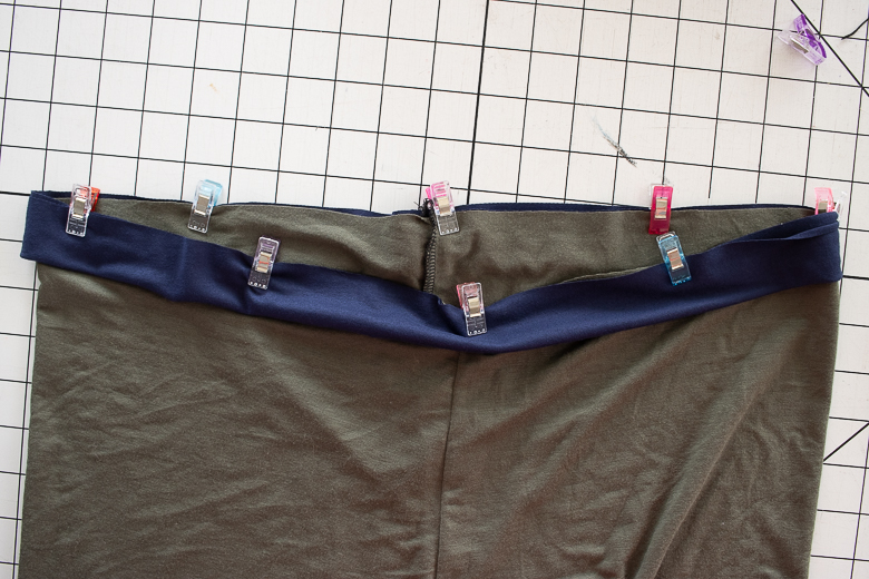 clip waistband to shorts