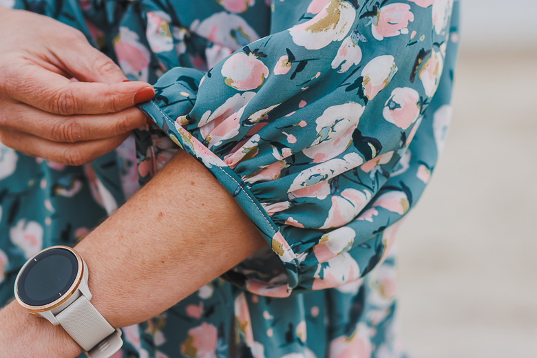 gathered wrist