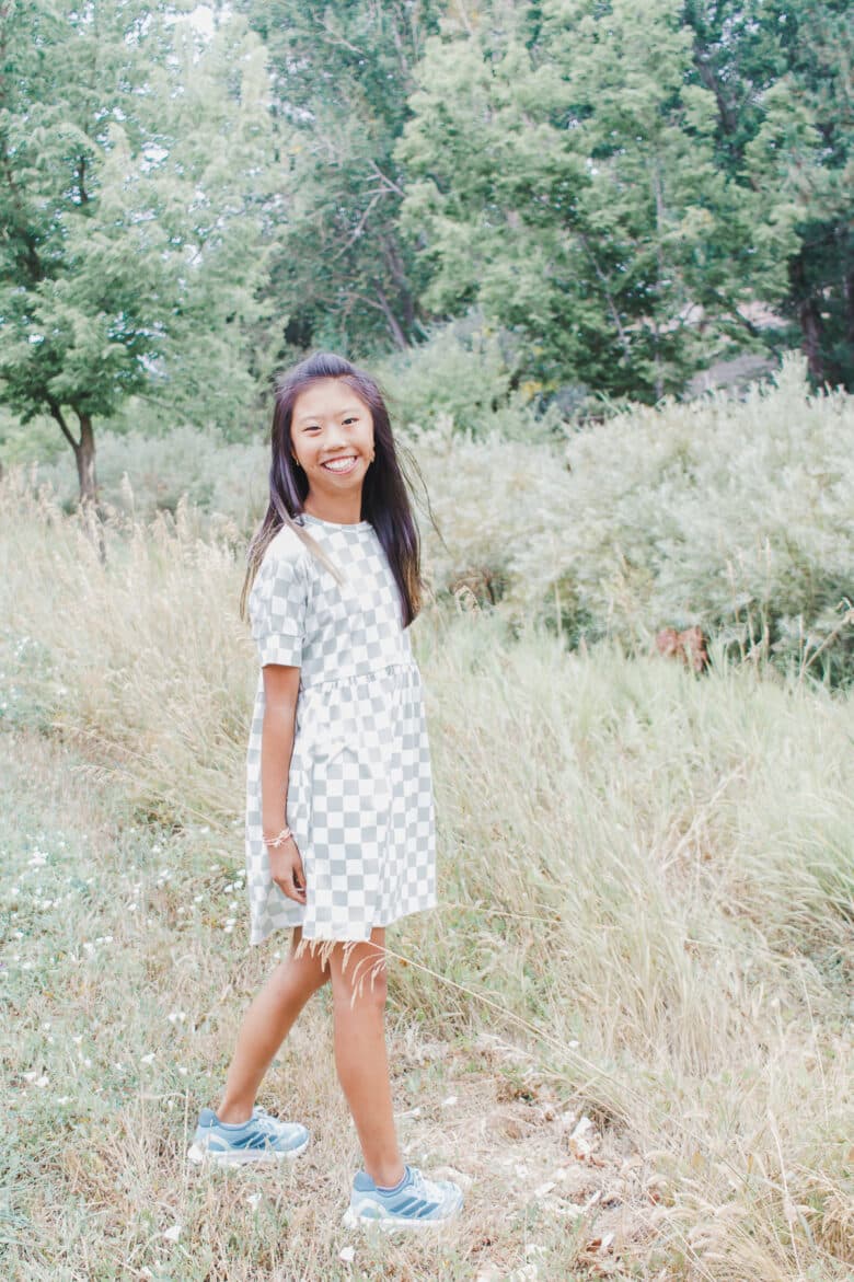 simple dress, so cute - free sewing pattern