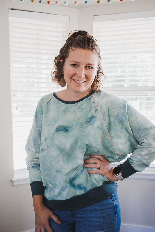 sweatshirt with flatlocked seams