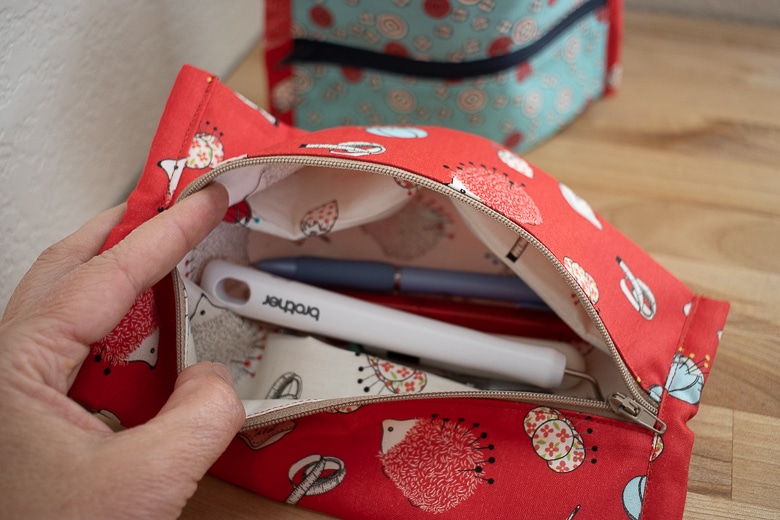 big storage space in expandable popcorn style zipper pouch