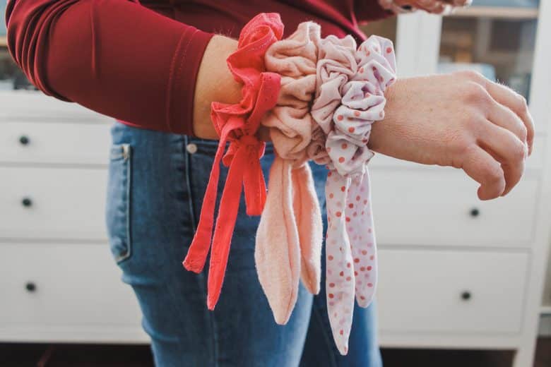 how to sew a scrunchie four ways sewing tutorial and template