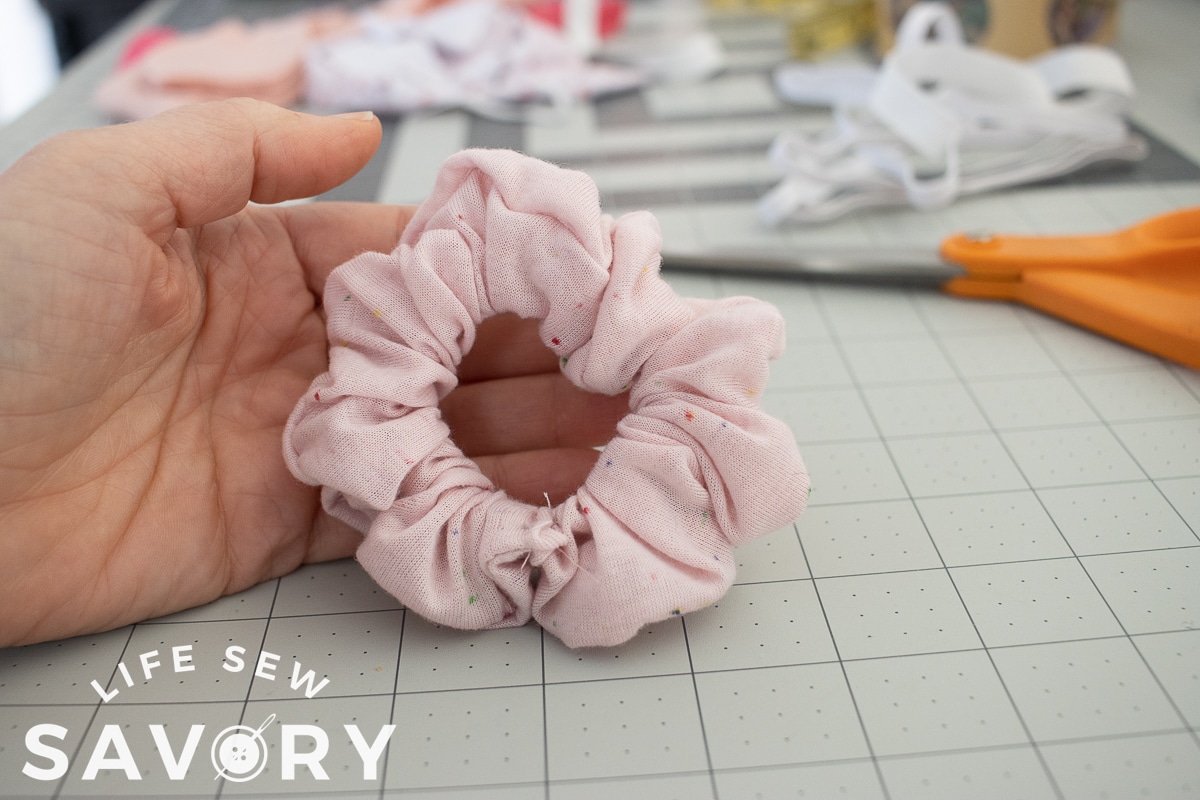simple scrunchie sewing project
