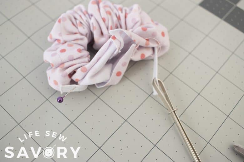 scrunchie sewing tutorial
