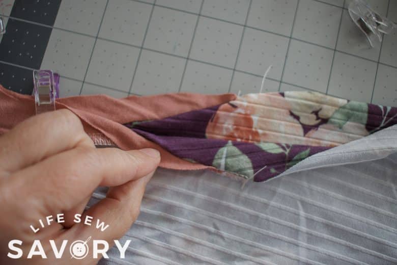 line up colors on side seam