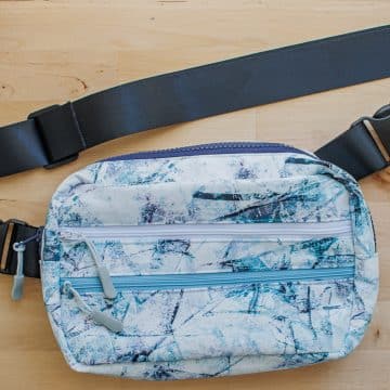 Zig Zag Pattern Print Crossbody bags