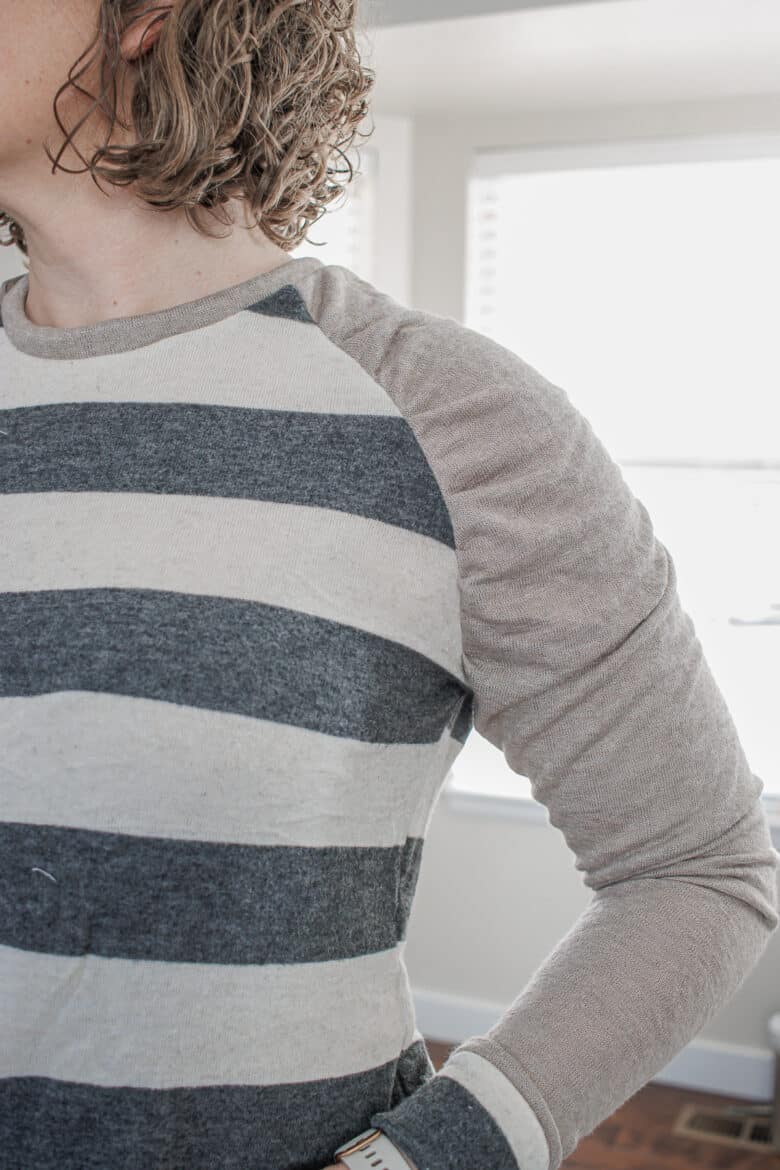 sew a shirt with gathered shoulders