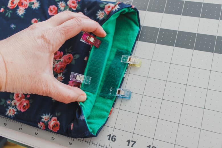 add velrco- hook and loop to both sides of top