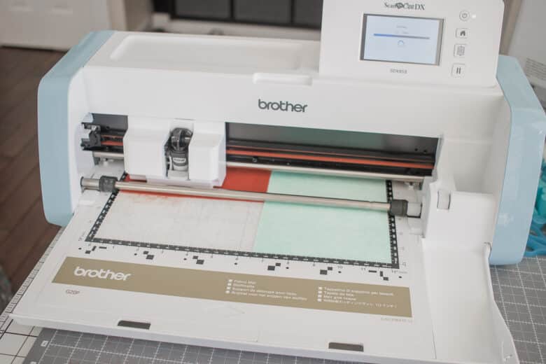 cut letters from felt with the ScanNCut or othercutting machine
