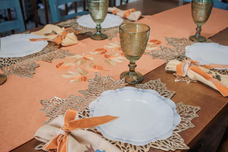 embroider a table runner for fall