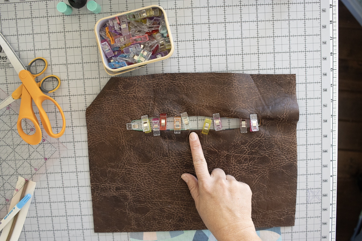 How to sew a zipper pocket - for bag making - Life Sew Savory