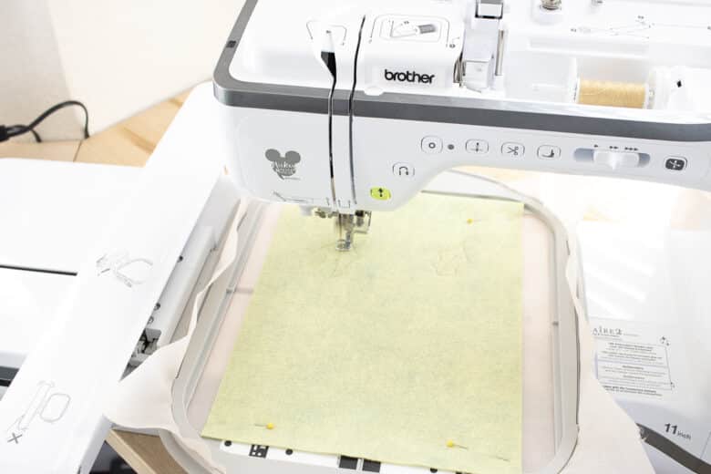 set machine to embroidery all green leaves