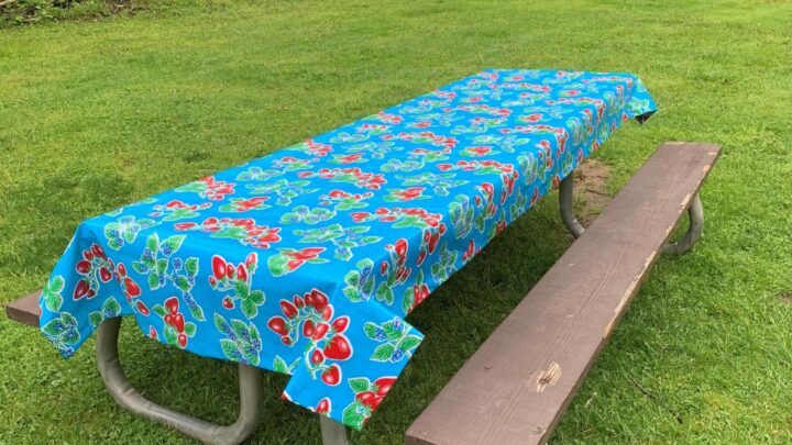 Image for DIY Tablecloth with weighted hems - 5 out of 4 Patterns