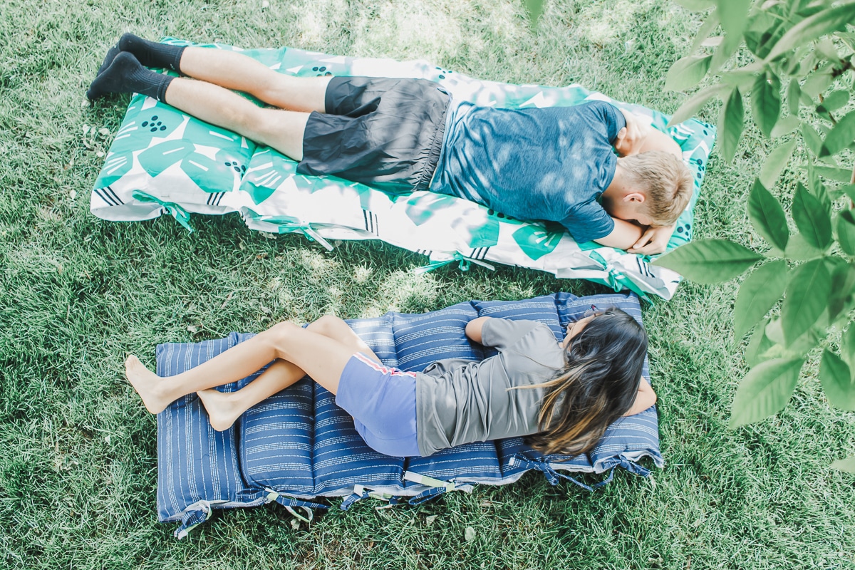 Summer fun DIY pillow bed sewing tutorial