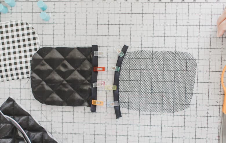 use foe to finish the top of the pockets